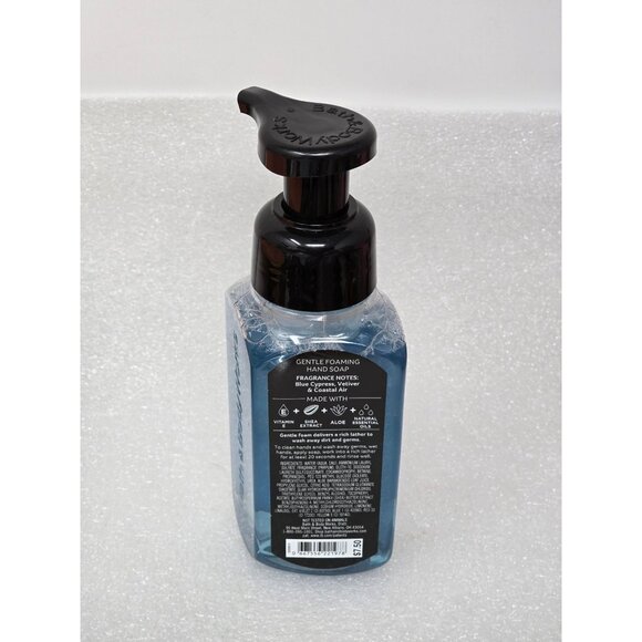 Bath & Body Works Ocean Gentle Foaming Hand Soap 8.75 Oz Aloe & Essential Oils - Picture 2 of 2